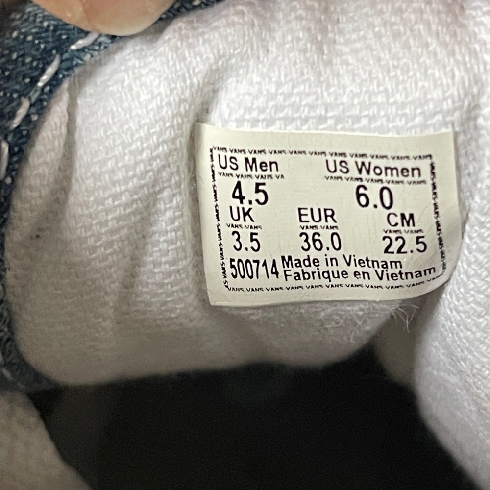 Like New! Vans Old Skool Denim Sneaker Womens 6 / Boy’s 4.5 Retro Classic Staple - Picture 6 of 7